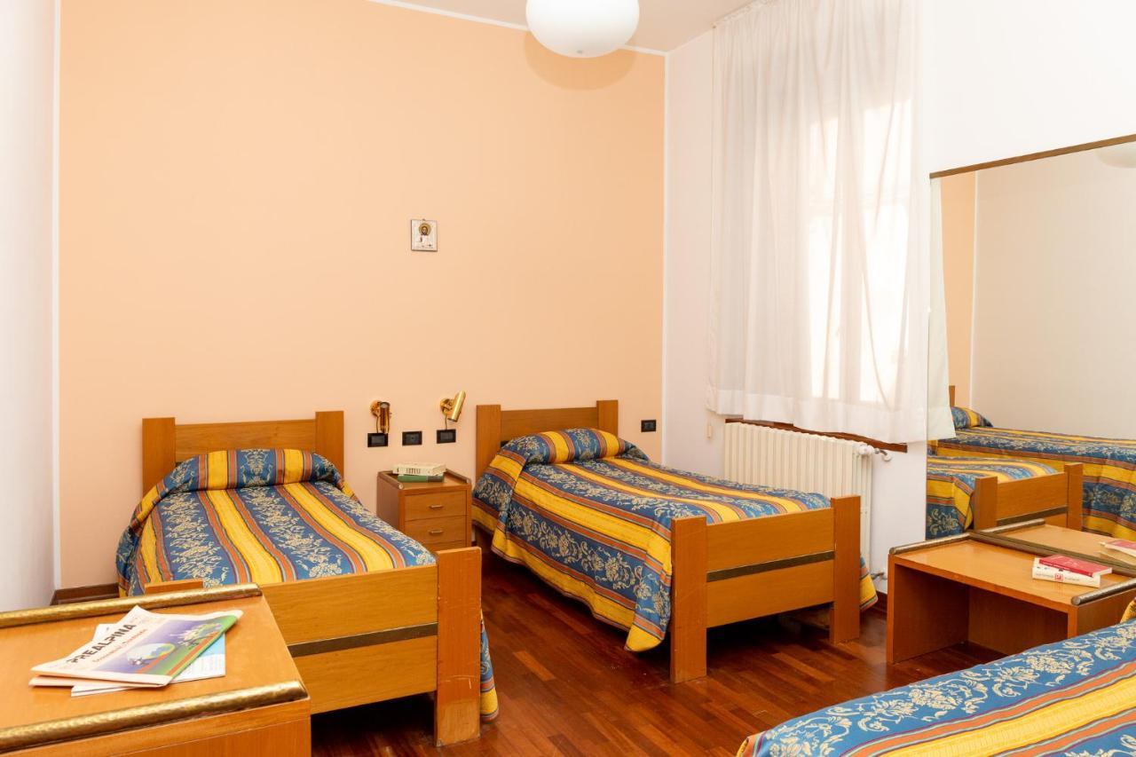 Albergo Sacro Monte Varese Exteriér fotografie
