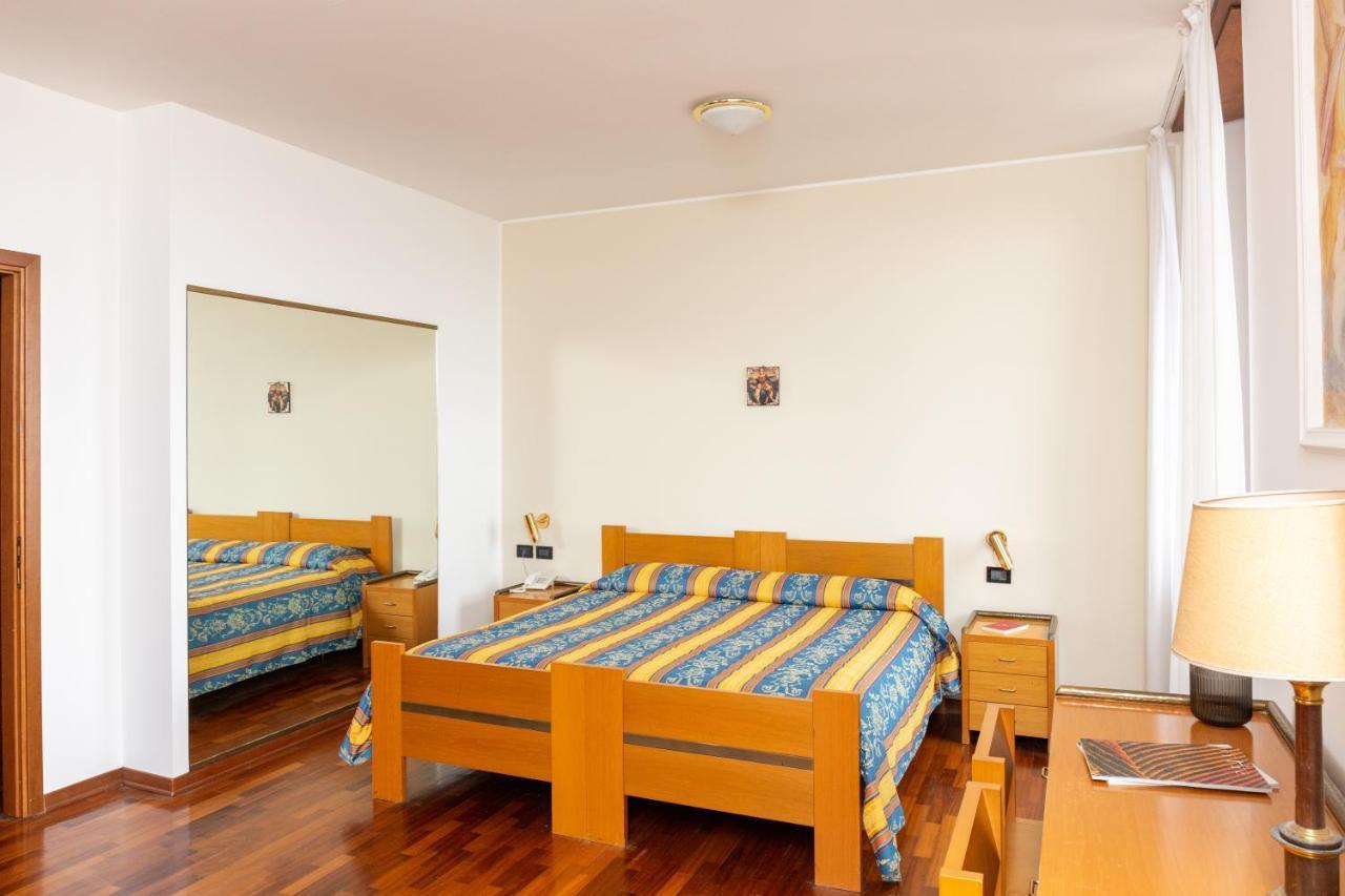 Albergo Sacro Monte Varese Exteriér fotografie